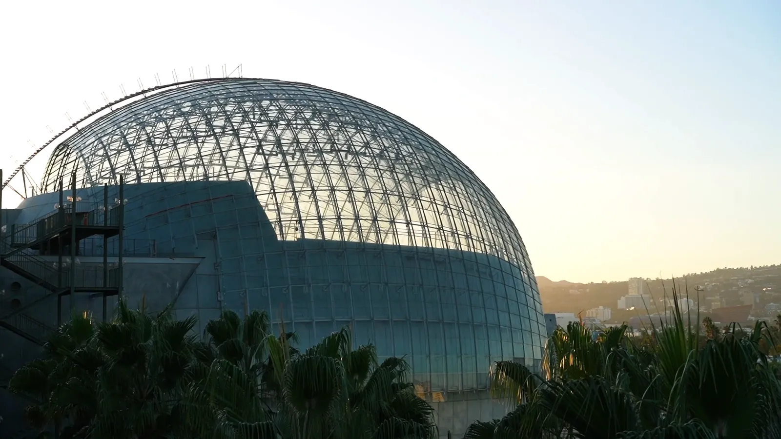 Instalación de domos de cristal